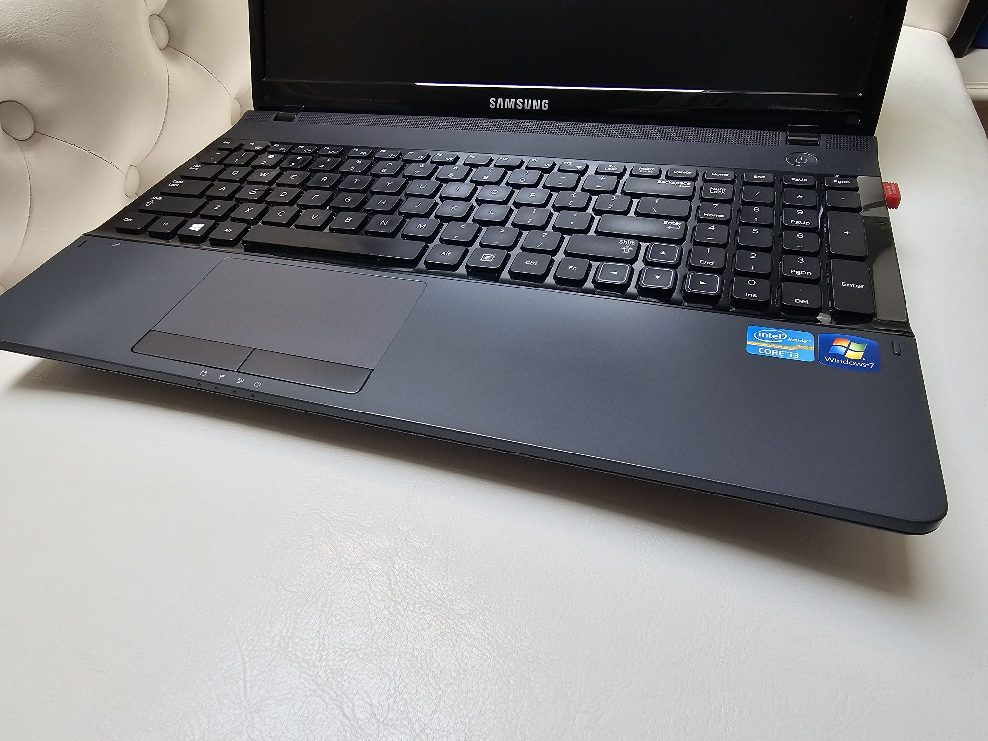 Laptop Samsung 6GB, 240 GB SSD