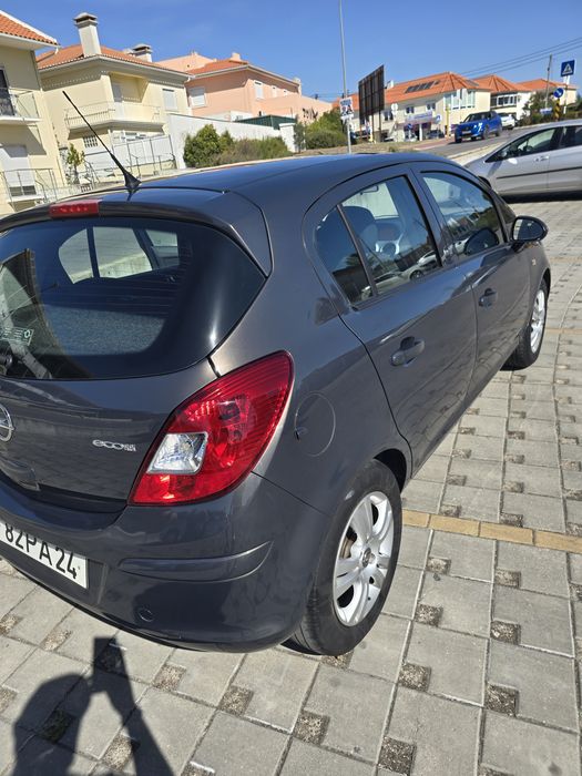 Opel Corsa 1.3 gasóleo muito estimado