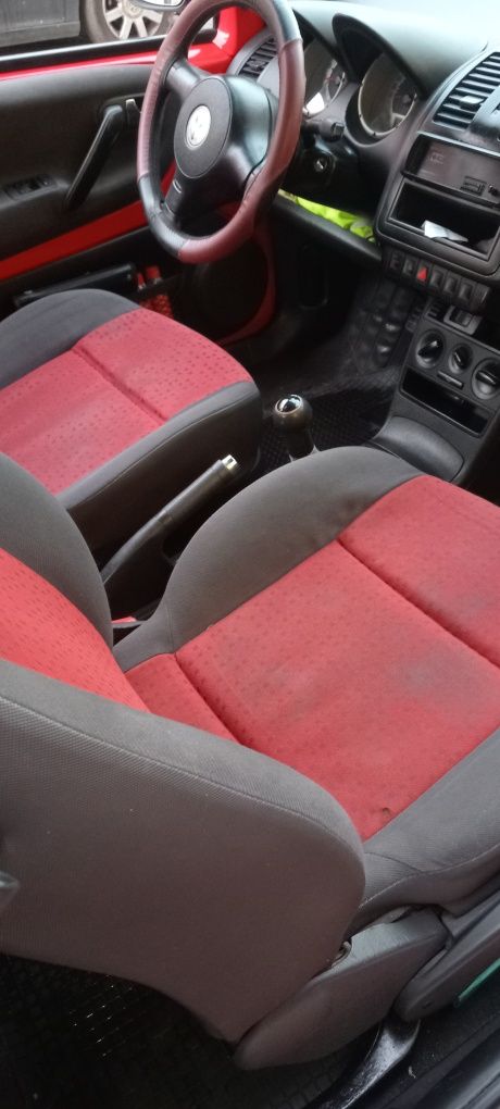 Vw  Lupo  1. Mil cilindrada