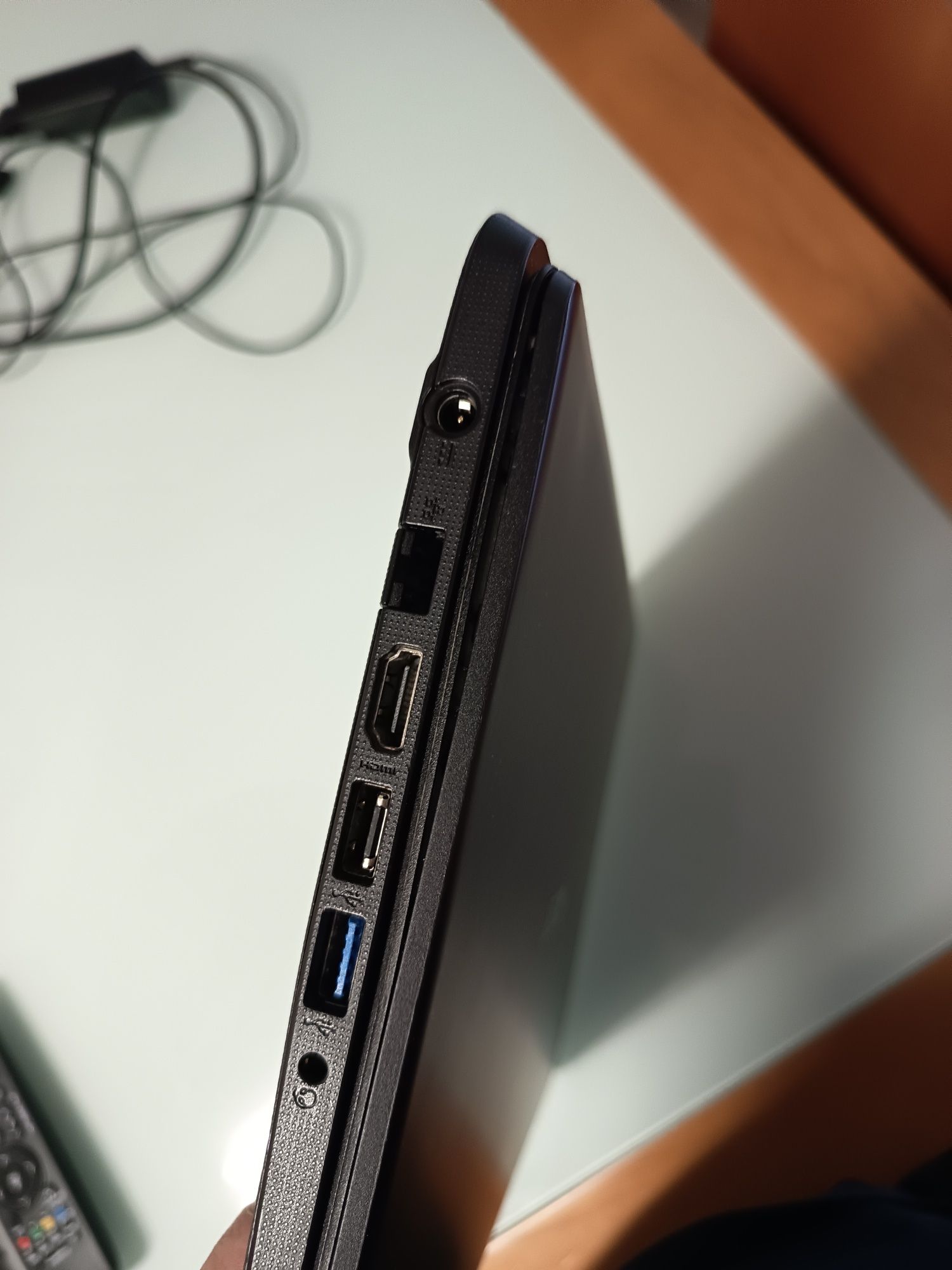 Portatil Acer Aspire3 Rysen7 - 8GB DDR4 - 4TB SSD