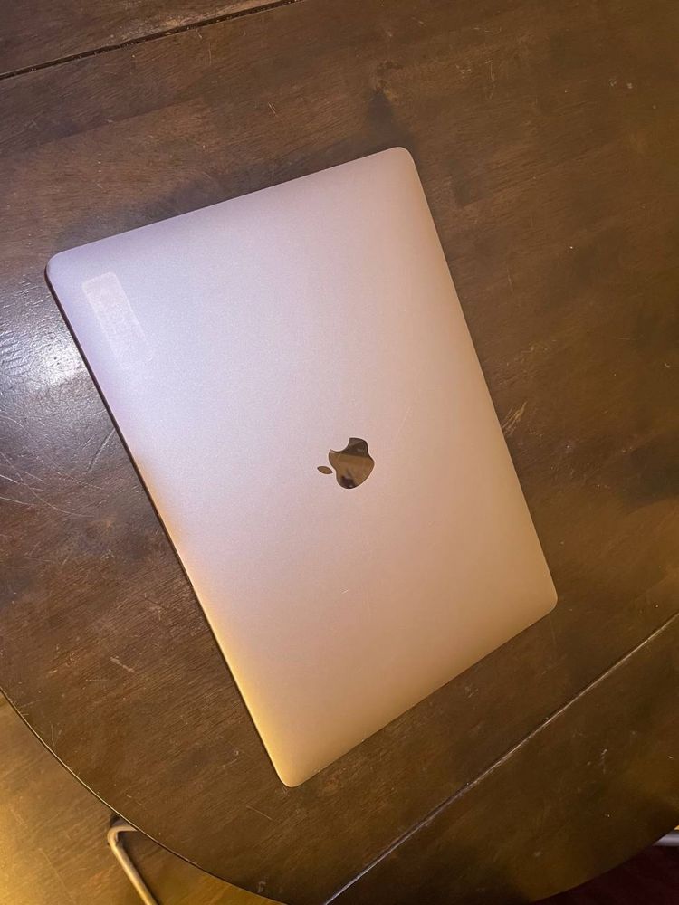 Apple MacBook Pro 16 A1990 i7 32Gb RAM 512Gb SSD