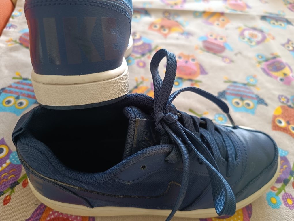 Sapatilhas Nike | tamanho 37,5