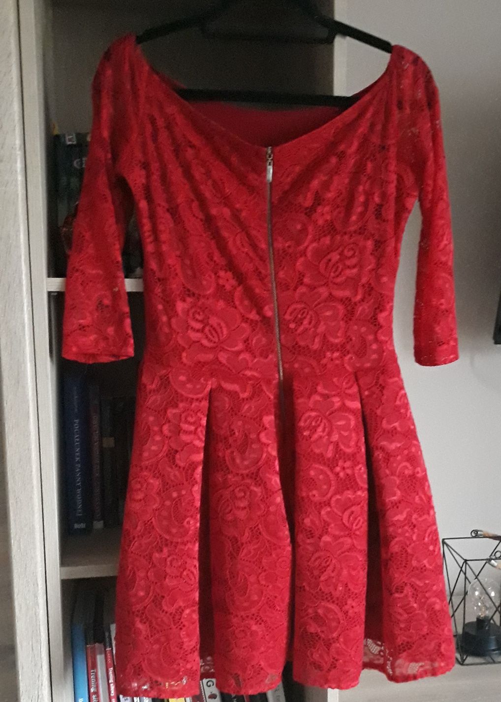 Sukienka S. Moriss czerwona koronkowa studniówka rozmiar M