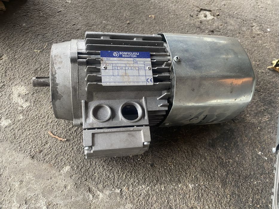 Motoreduktor Silnik elektryczny Bonfiglioli – trójfazowy
