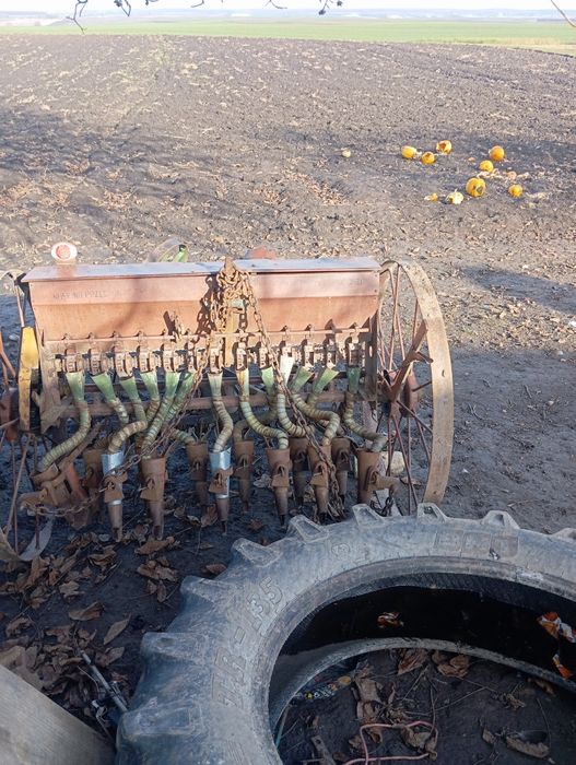 Продам сівалку дзвоніть 097/89/07/927