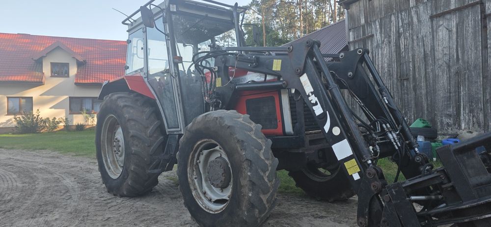 Massey Ferguson 390
