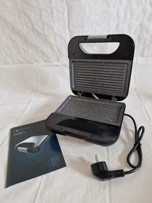 OPIEKACZ DO KANAPEK Cecotec Rock'nToast Grill 800W