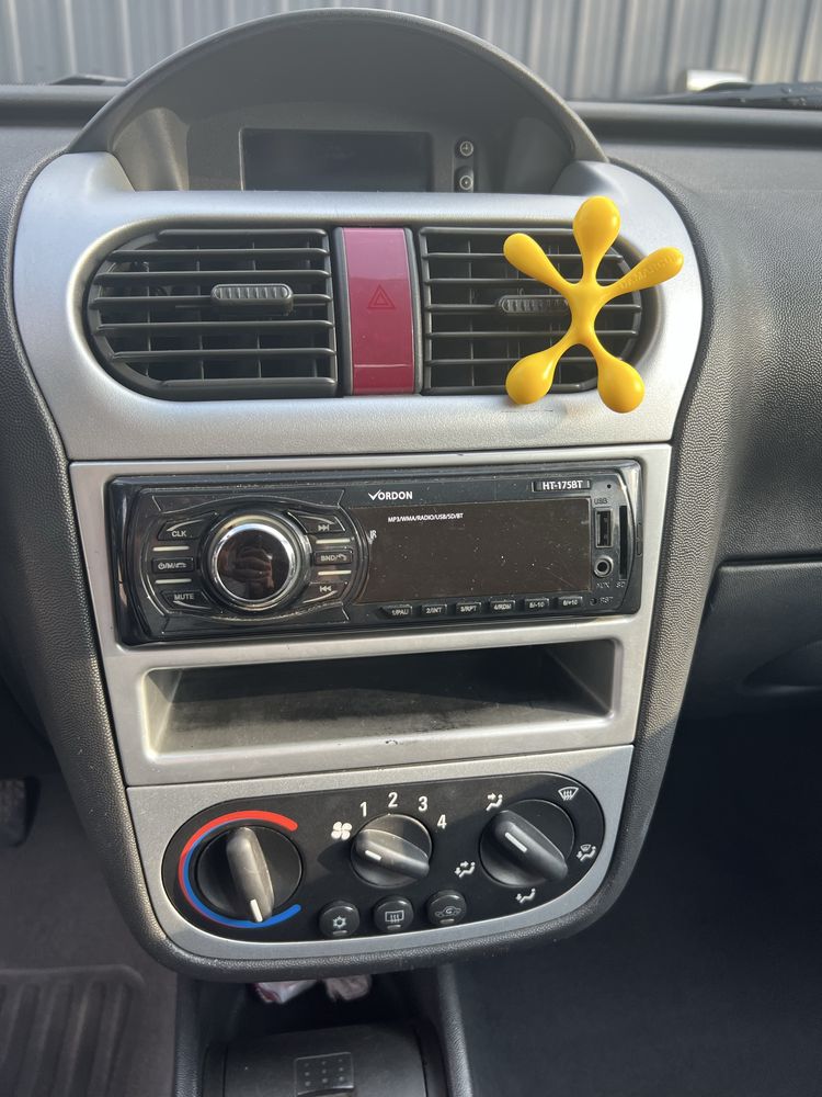 Opel Corsa 2003