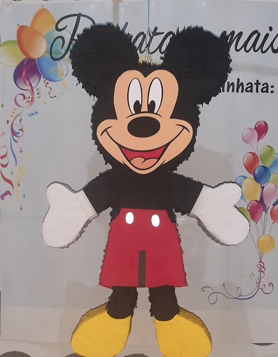 Pinhatas gigantes para bater o puxar.