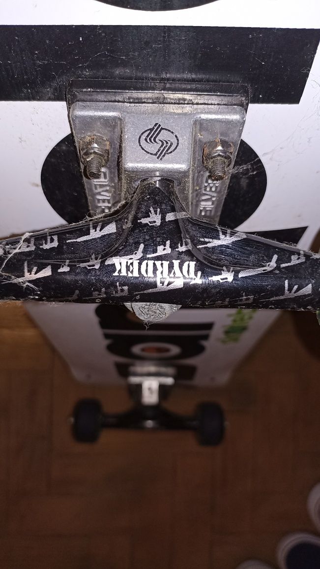 Skate Sample com trucks Silver dyrdek