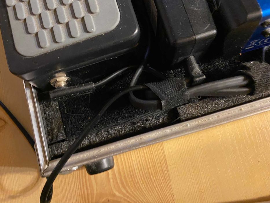 Syntezator gitarowy basowy Boss Sy-1000 SY1000 case kabel pedał zestaw