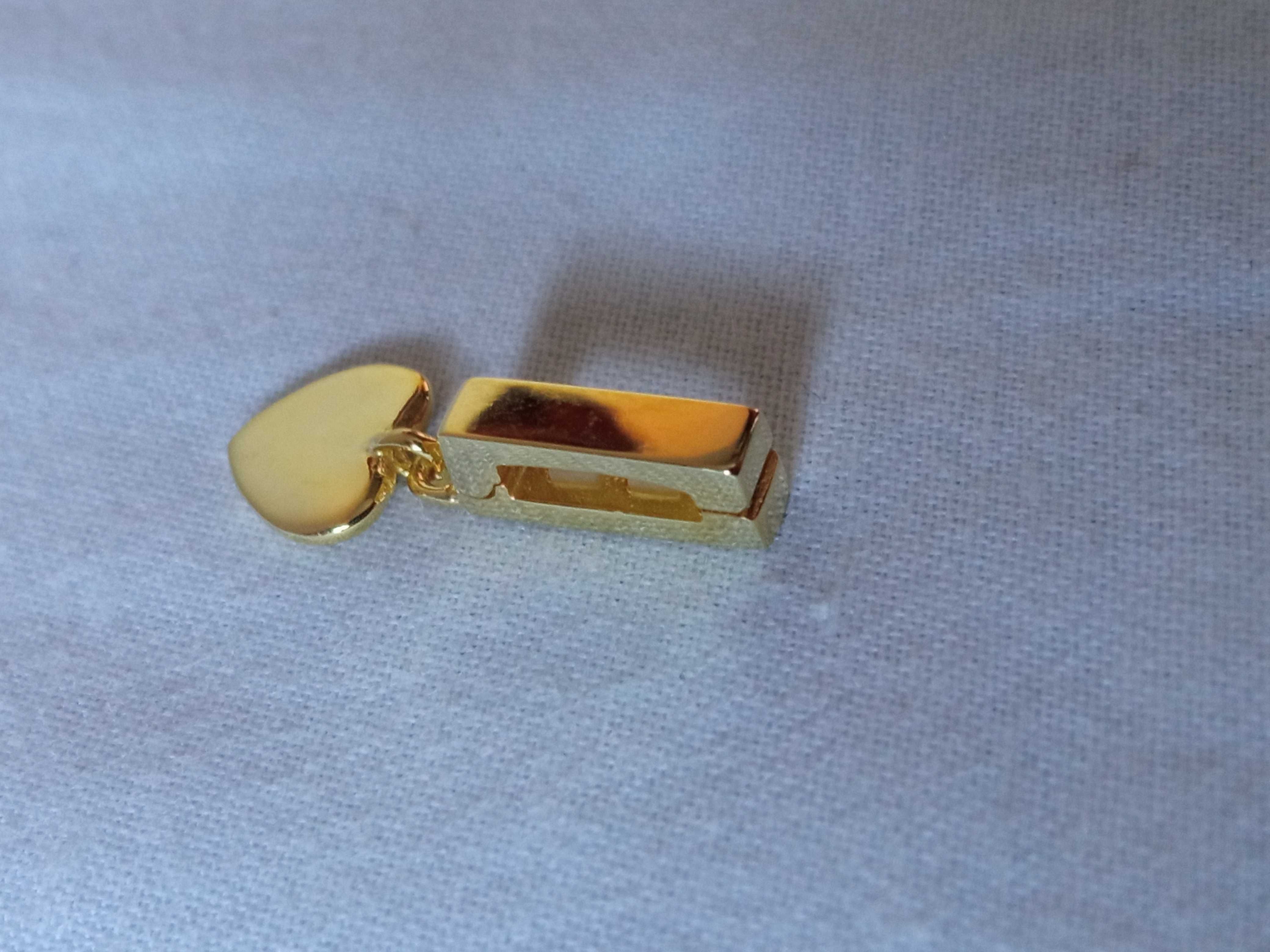 Srebrna zawieszka płaska Charms do bransoletki Serce Serduszko Sr925