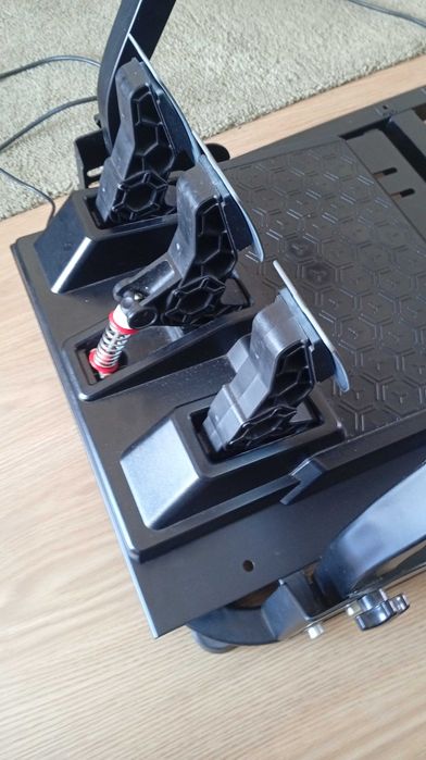 Volante Thrustmaster T150 pro com mods (ler)