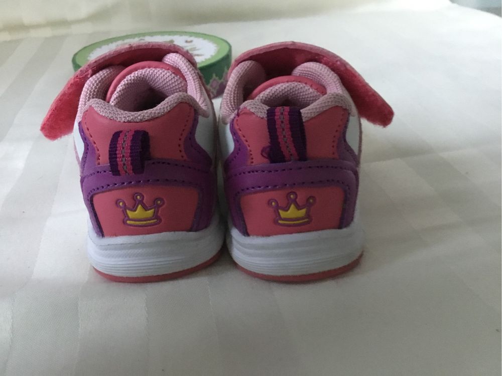 Buciki Hello Kitty r. 21