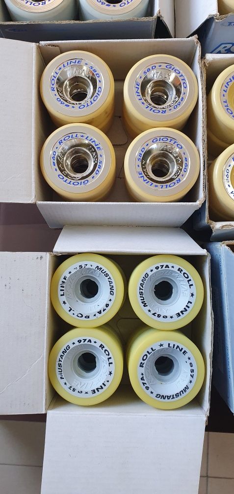 12 conjuntos de rodas para patinagem novos