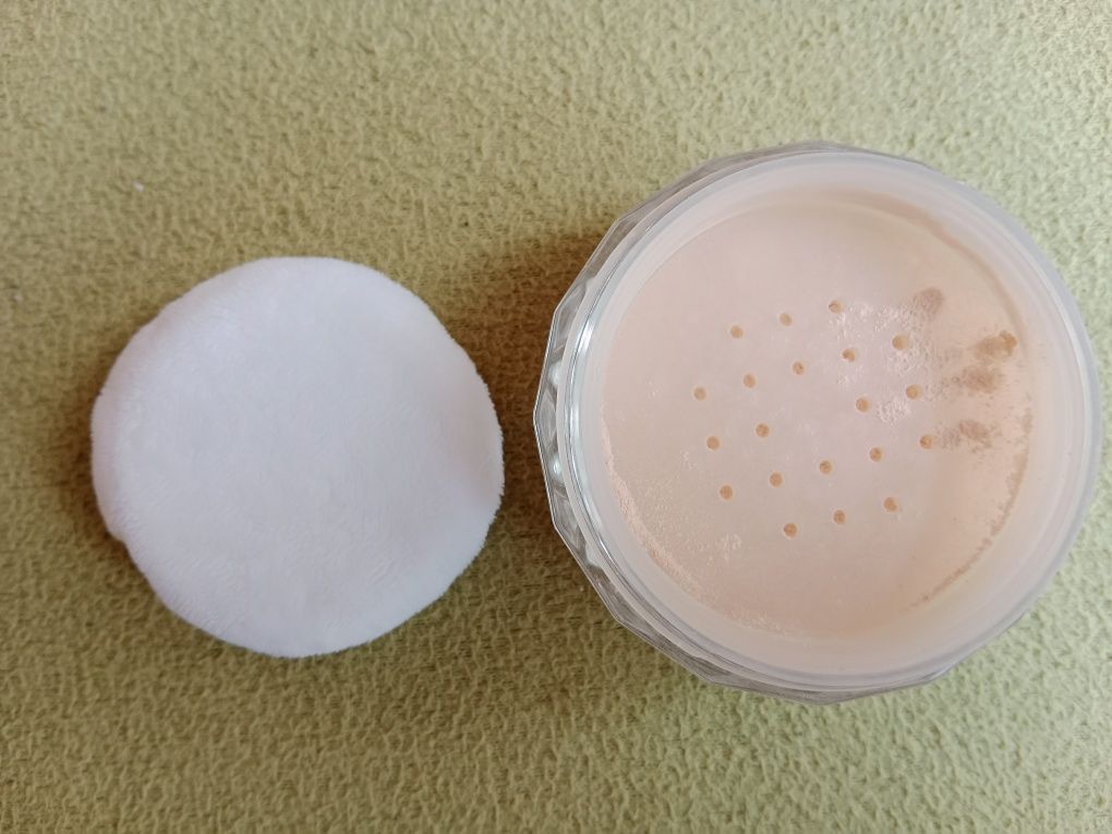 Puder MACKANDY z kręcąca się balerina