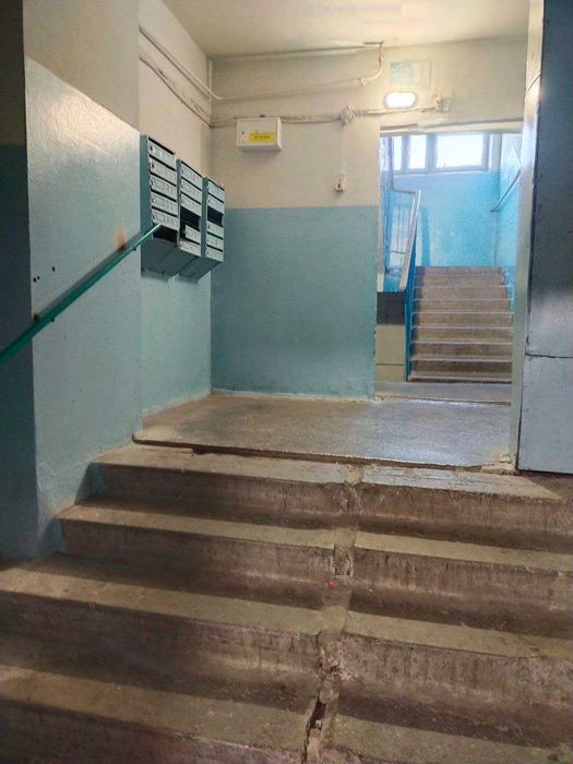 40594 Продається 2 кімнатна квартира по вул Прибузька