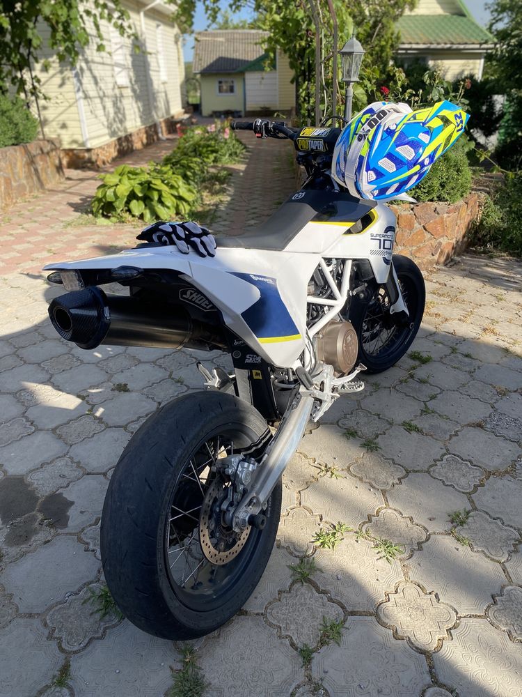 Supermoto Husqvarna 701