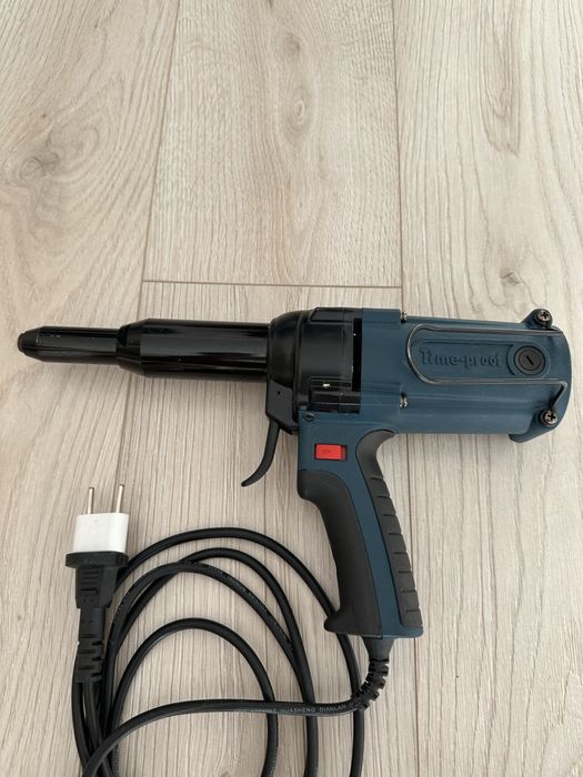 Заклепочник Time-Proof tac 500.
