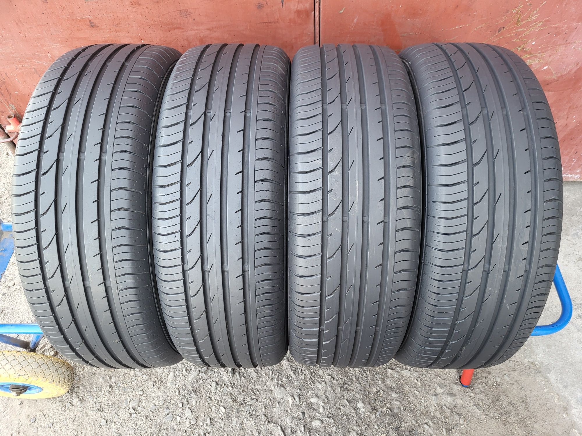 215/55/18 R18 Continental ContiPremiumContact2 4шт ціна за 1шт шини