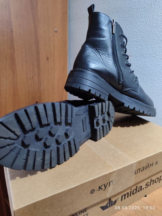 Черевики жіночі зимові Ortega 39р.