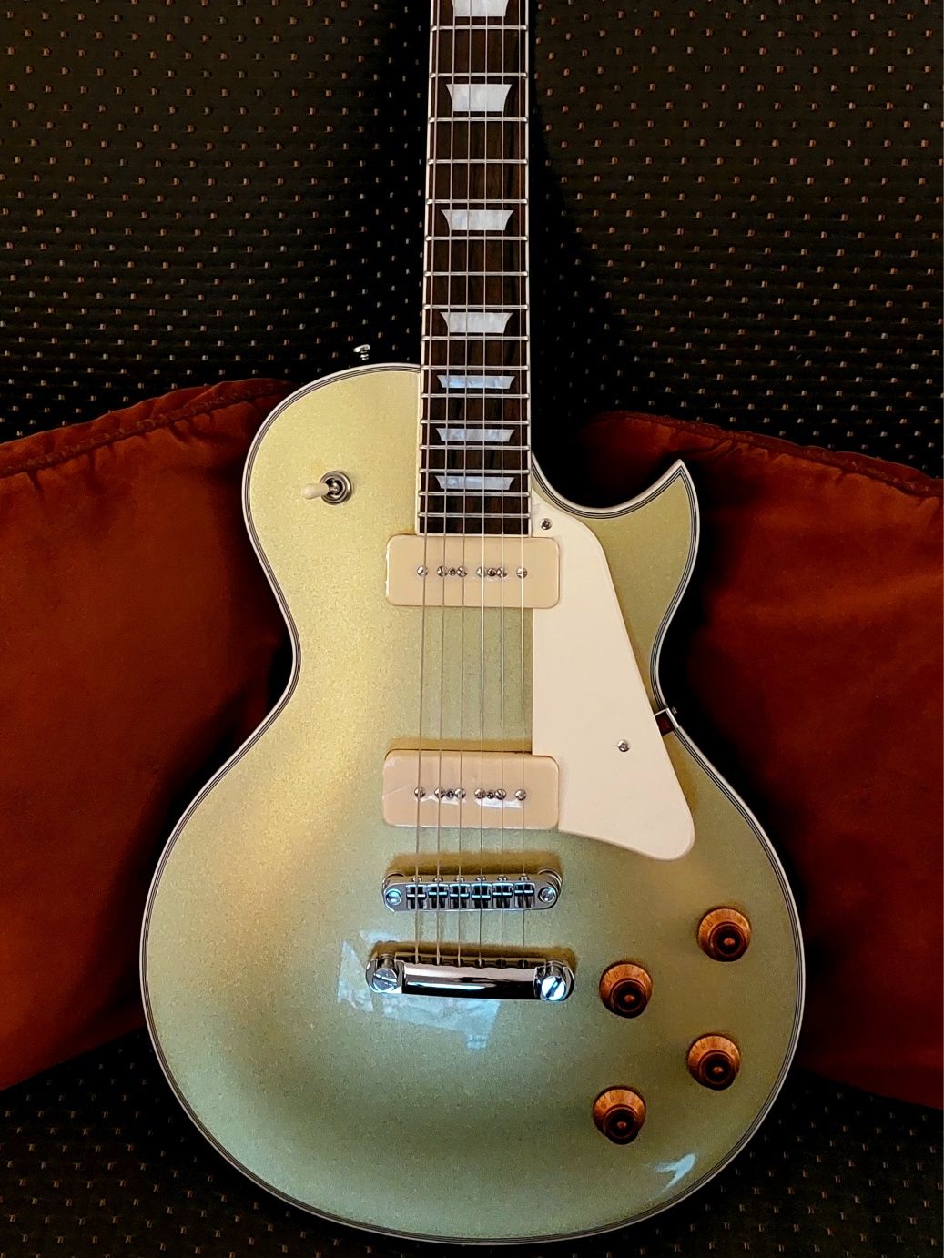 Les Paul — Larry Carlton L7V Gold Top *NOVA