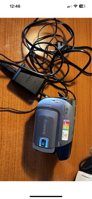 Canon MD215Video Camera Mini DV Digital Tape Camcorder Battery Charger