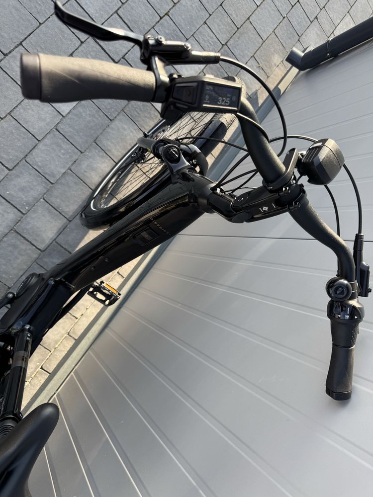 Trek District Plus 2 Lowstep z napędem pasowym 2025