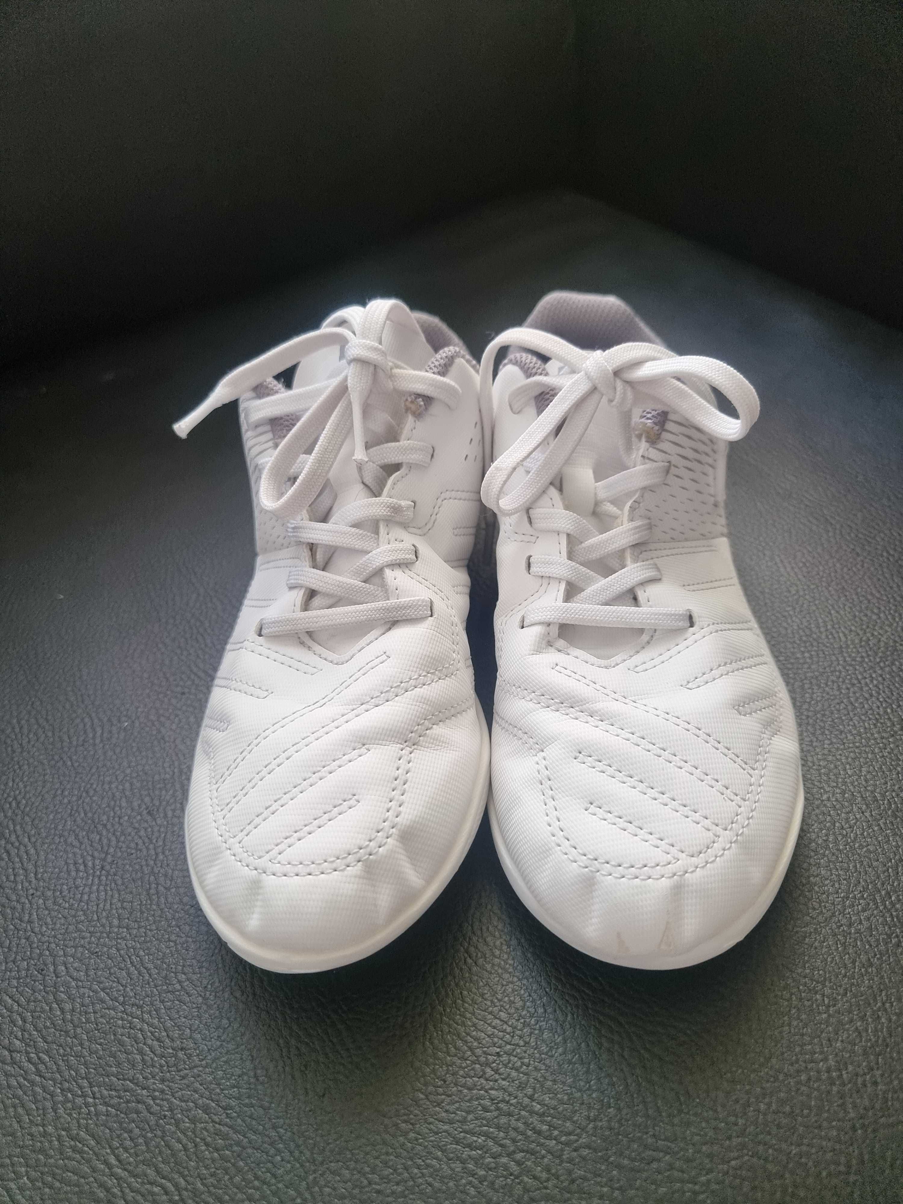 Buty halowe do piłki nożnej dla dzieci Imviso Kipsta roz. 35
