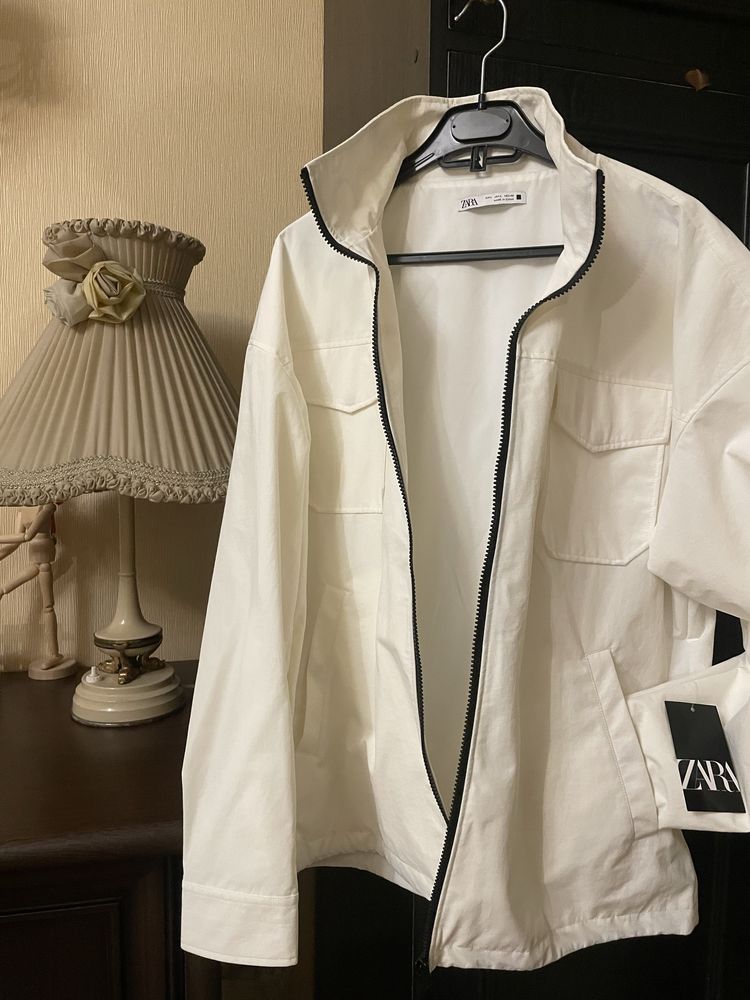 Куртка Zara весняна