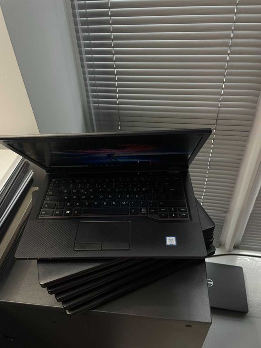 Ноутбук для роботи та навчання Fujitsu LIFEBOOK E449 8/256 SSD є 400шт