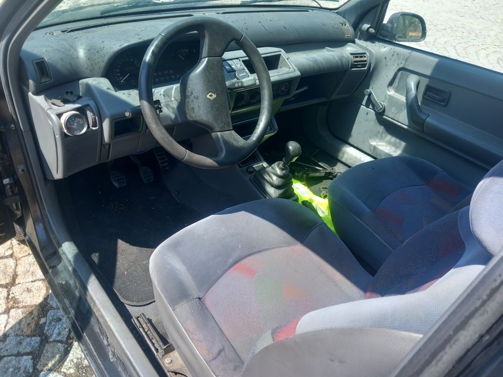 Renault Clio 1.9 D