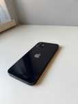 Czarny IPhone 12