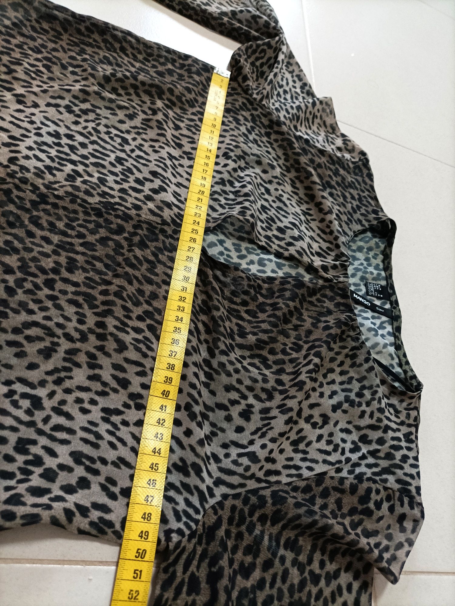 Blusa com padrão Leopardo - Mango (Tam. S)