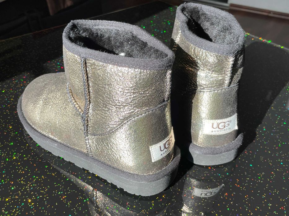 39 розмір Оригинальные Australia UGG Золотистий колір