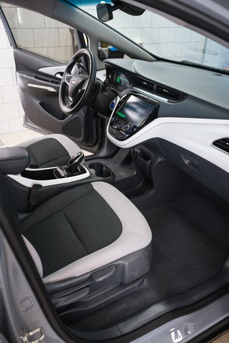 Шевролет Болт модель 2019