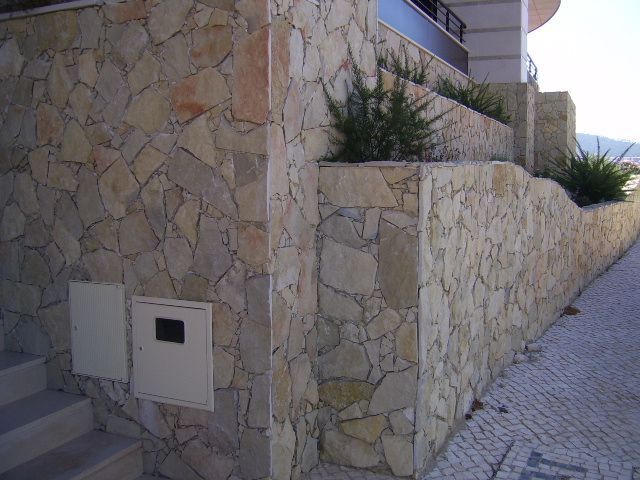 Pedra Rústica para revestimento de paredes; 155€/Palete