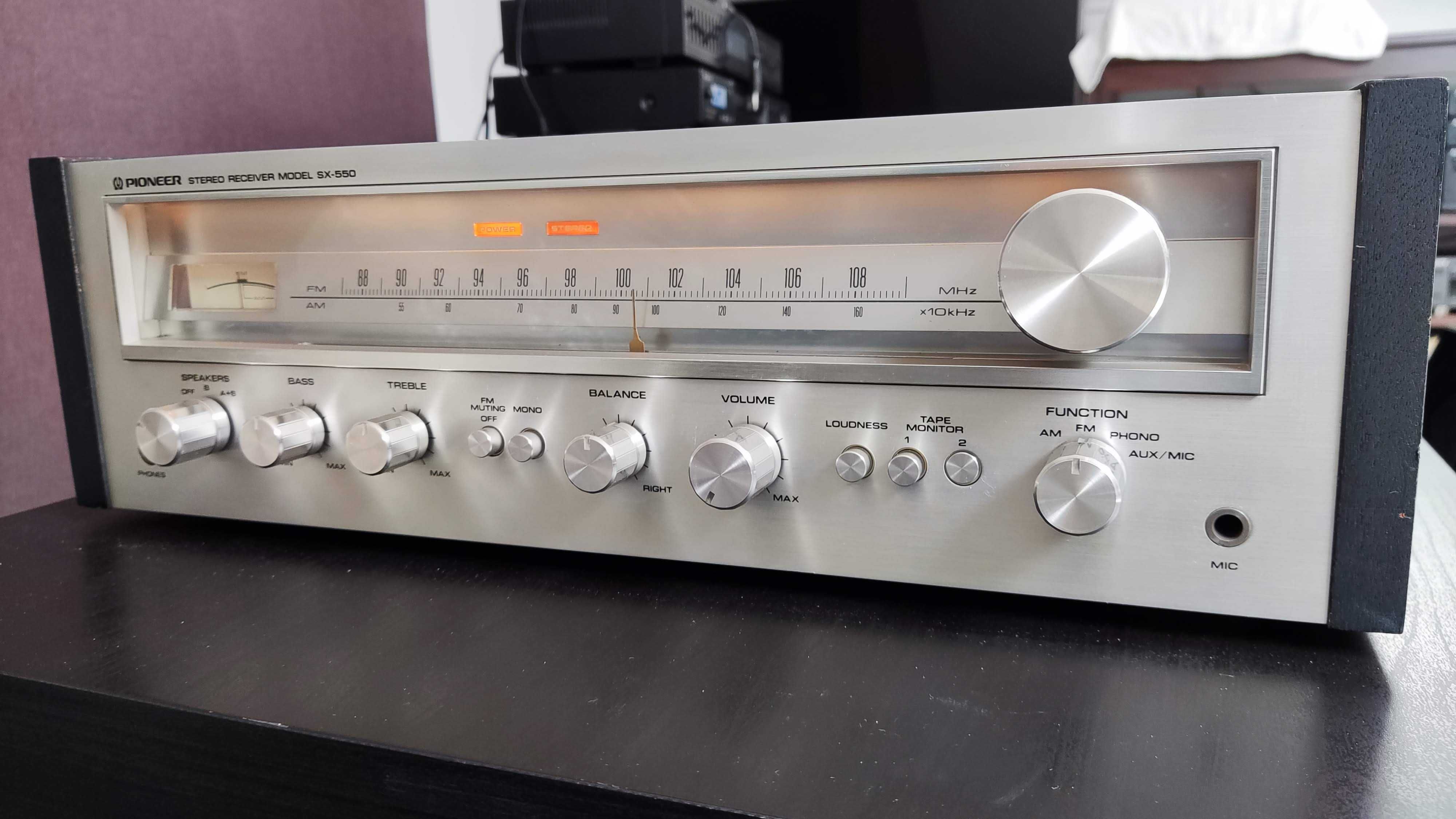 Pioneer SX-550 Stereo AM/FM Receiver