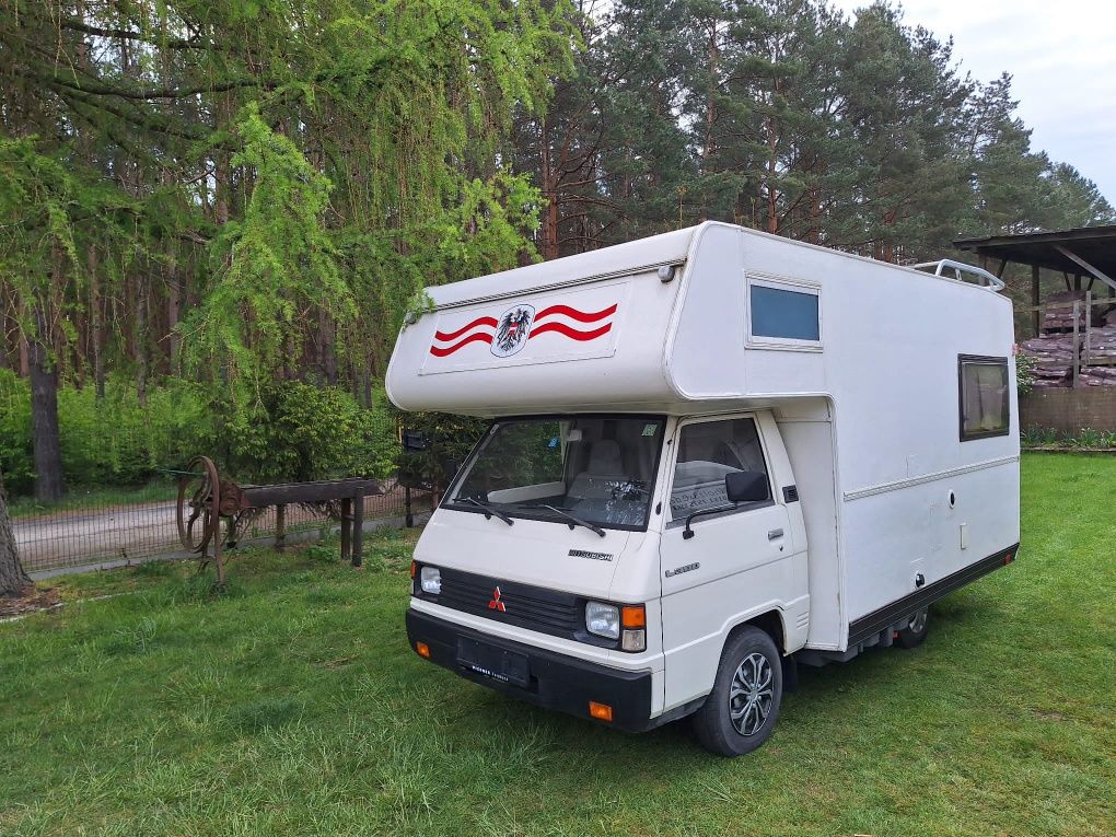 Mitsubishi L300 kamper Auto Kamping Stan bardzo dobry