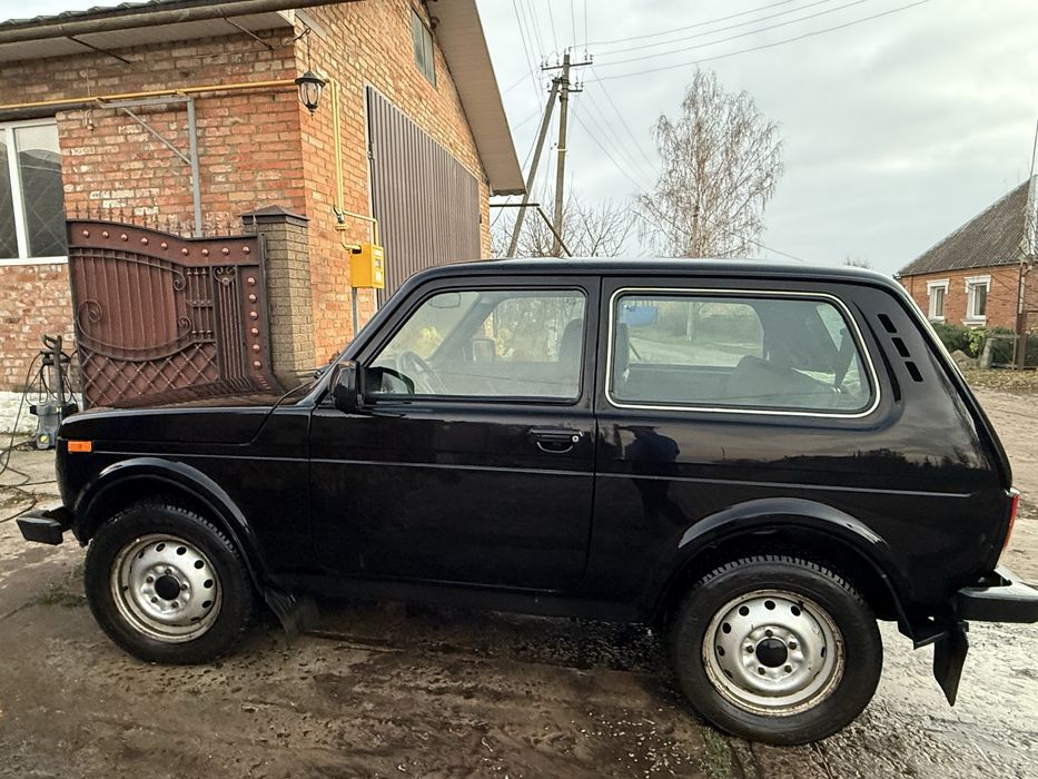 Автомобіль LADA