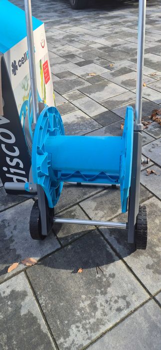 Wózek ogrodowy do węża