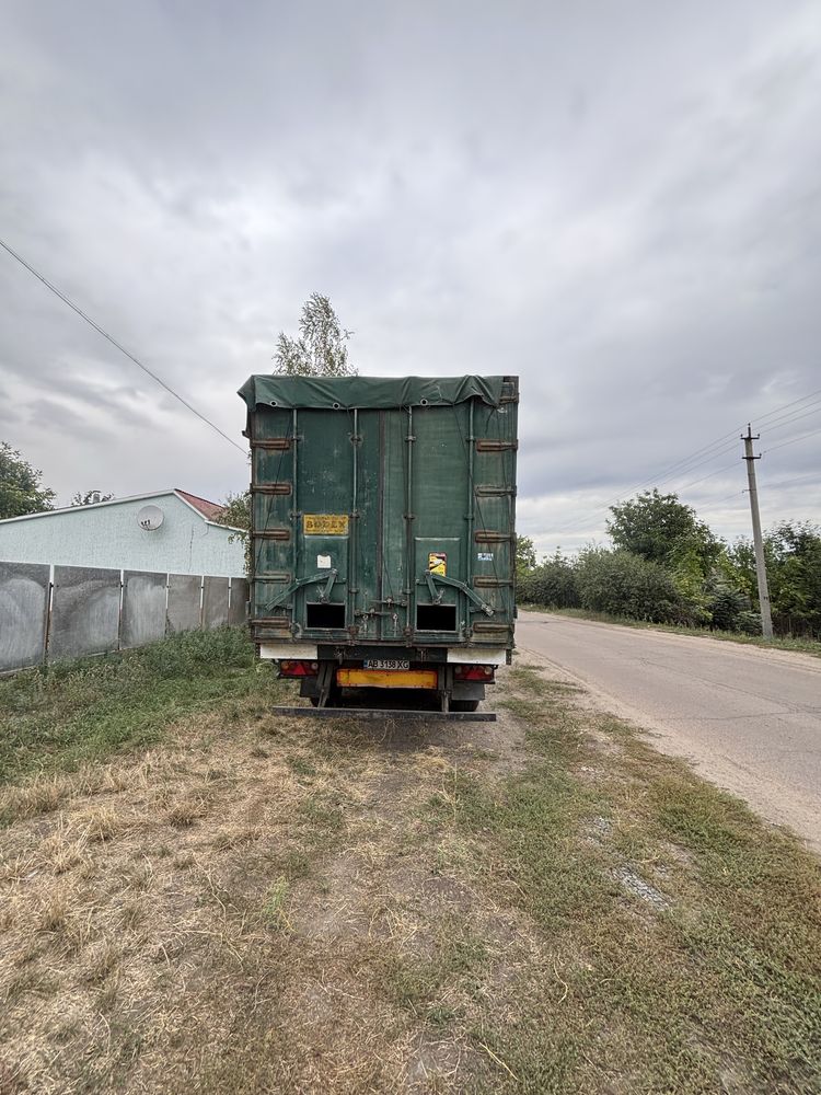 Напівпричіп Bodex