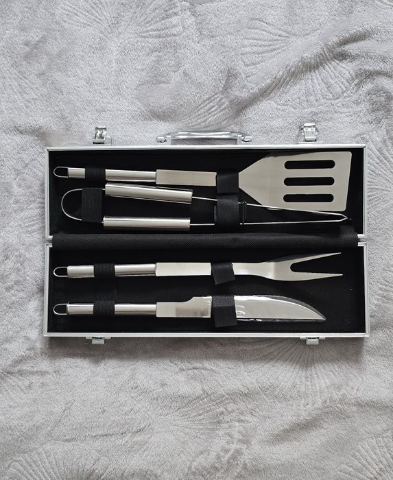 Zestaw przyborów do grilla