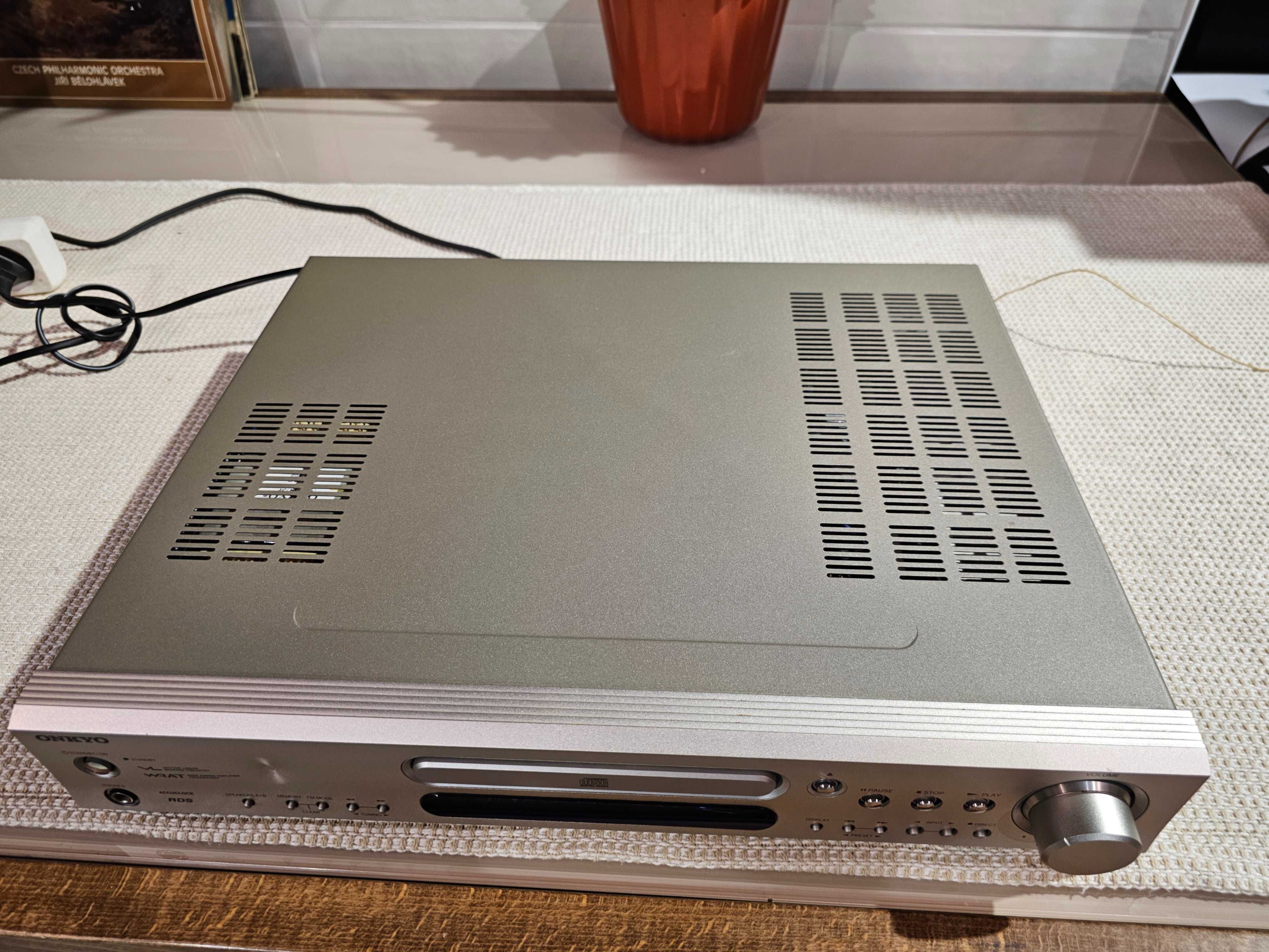 CD ресивер Onkyo CR-L5 2×62 Вт при 4 Ом