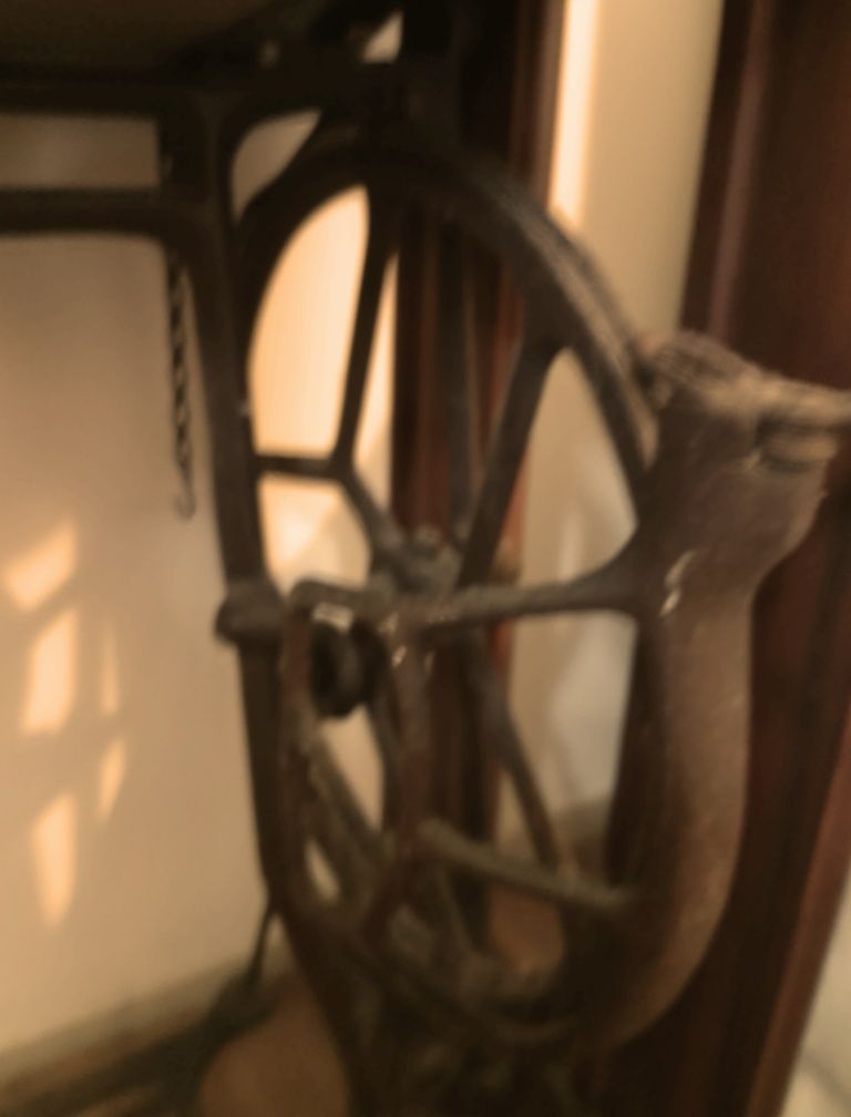 Máquina de costura singer antiga
