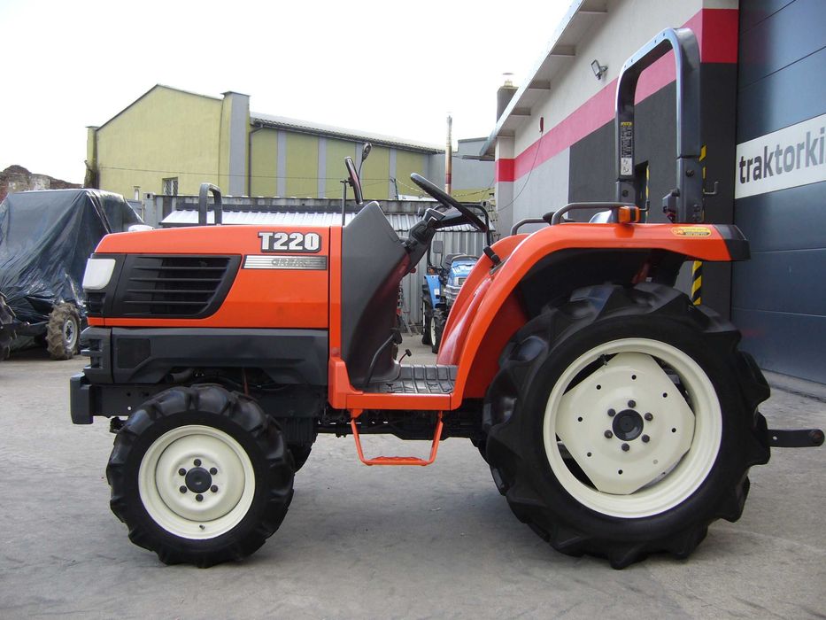Traktorek Mini Ciągnik Ogrodniczy KUBOTA T-220 22 KM traktorkiagropl