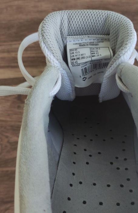 Футзалки kipsta eskudo pro. размер 44