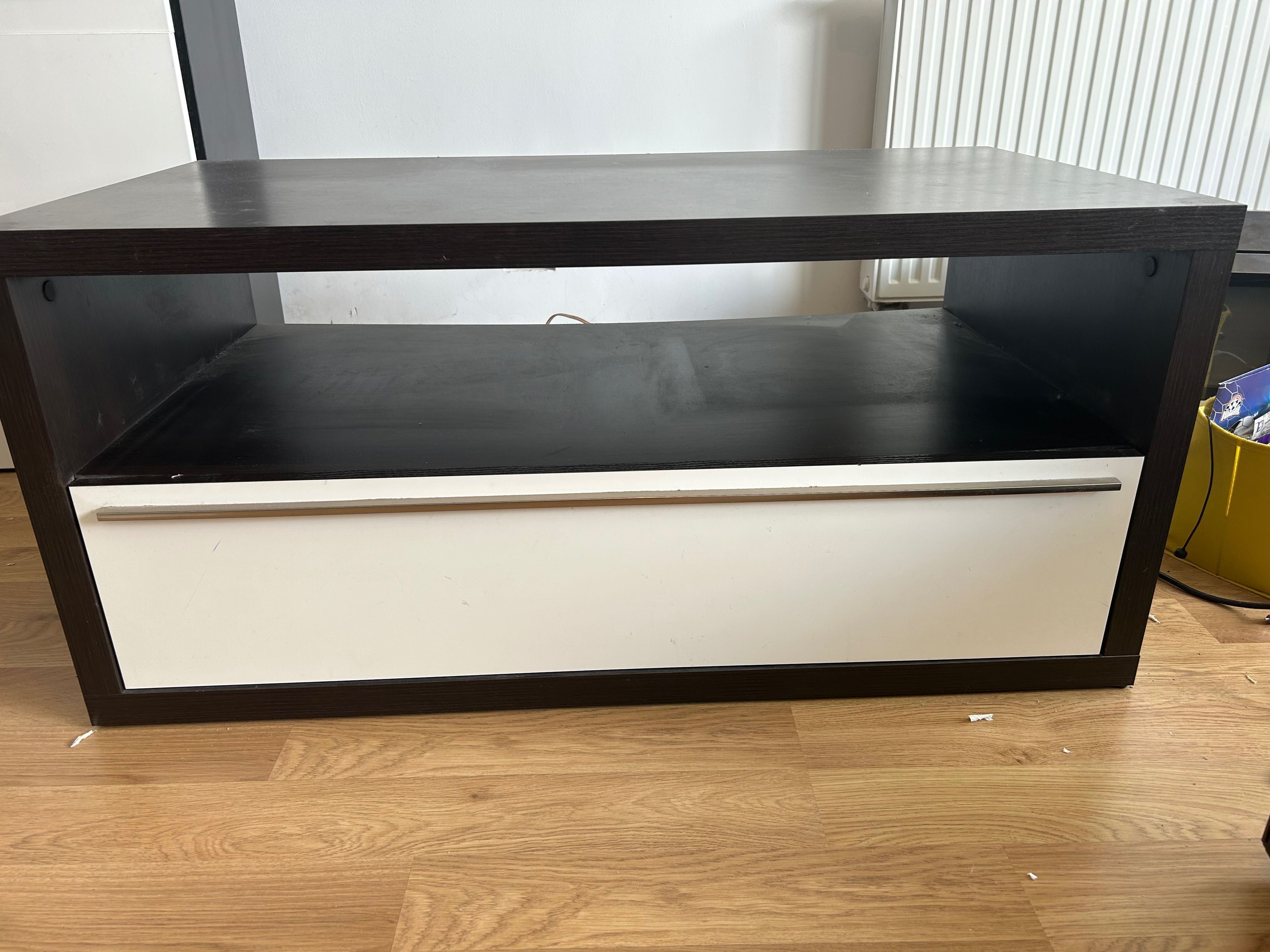 Szafka pod telewizor
