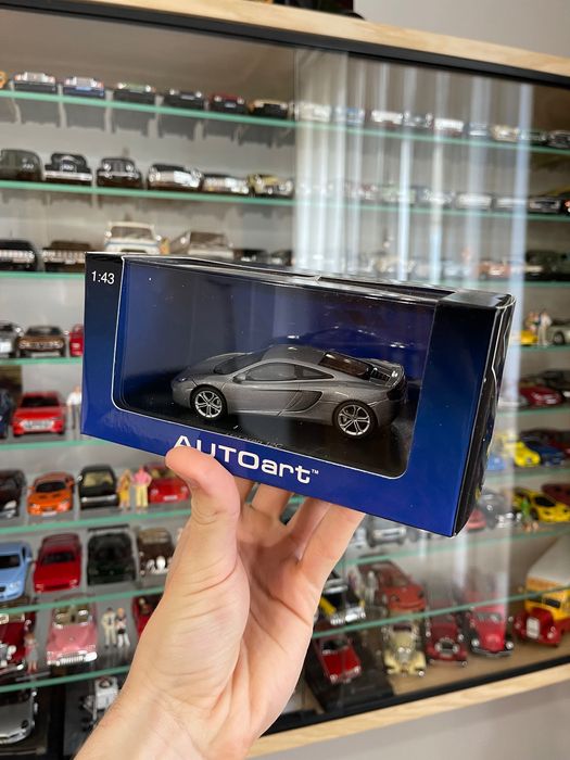 Колекційна металева модель McLaren MP4-12C AutoArt 1:43