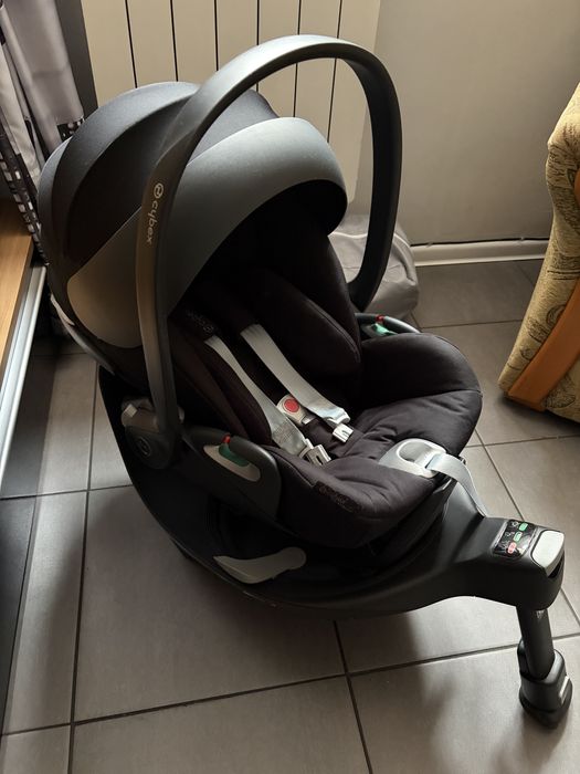 Fotelik Cybex z2 I-Size z bazą obrotową Deep Black